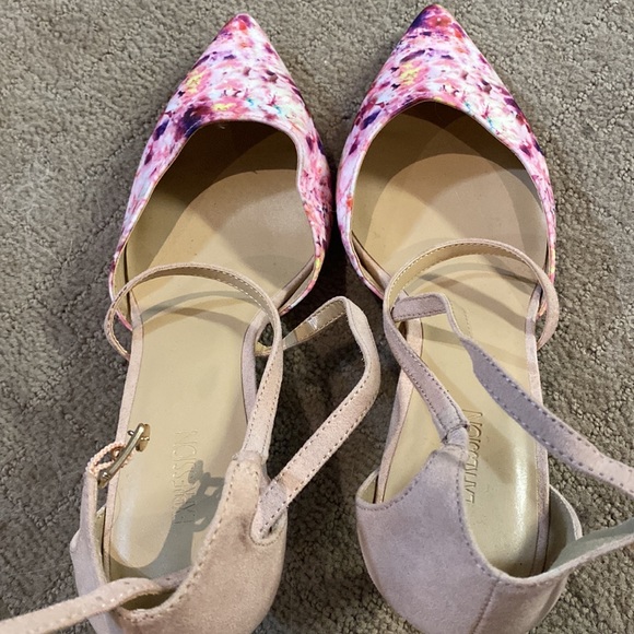 [SOLD] BNWT Floral Pink Pointy Heels - Picture 7 of 9